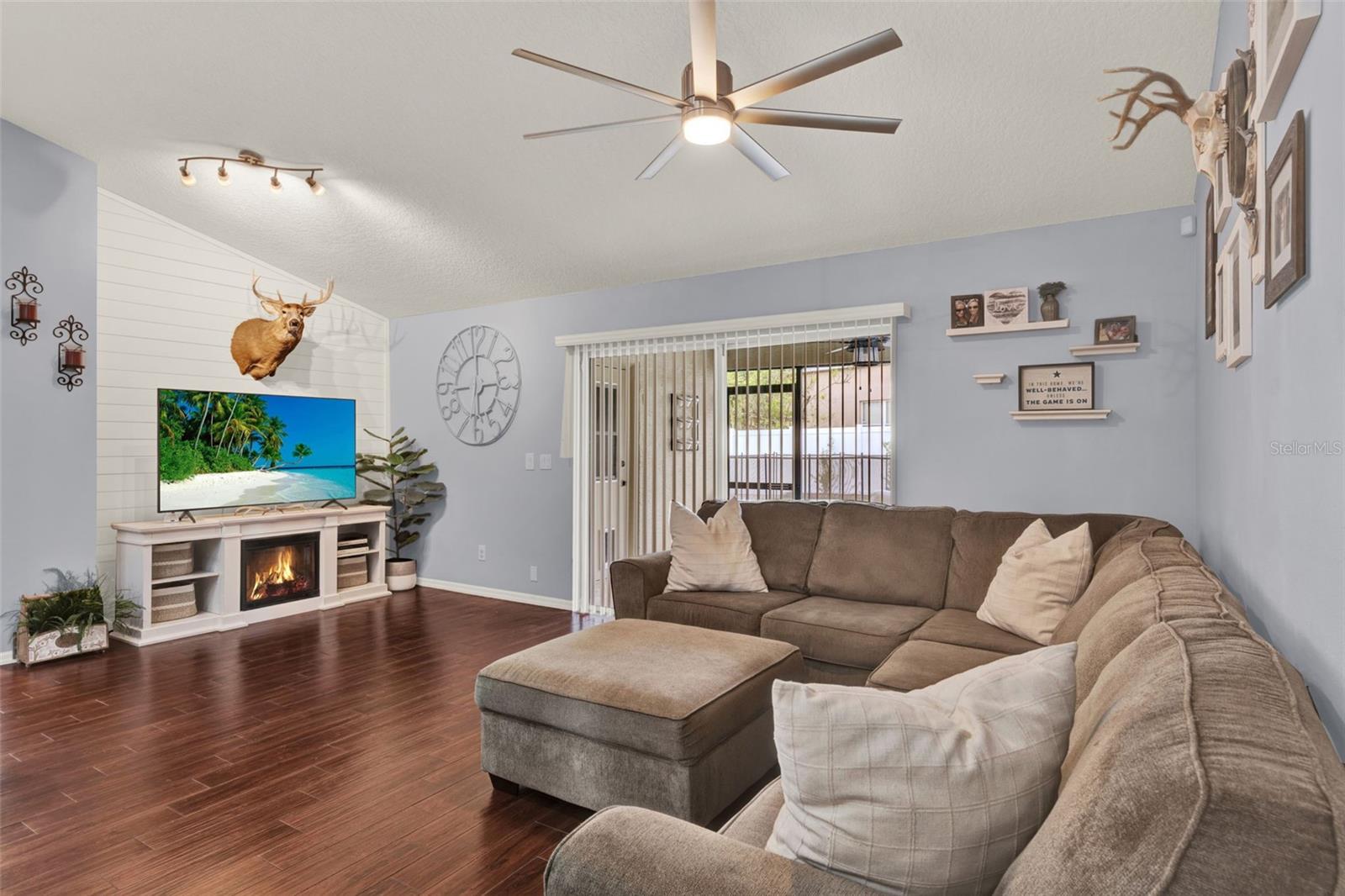 3499 WOODLEY PARK PL