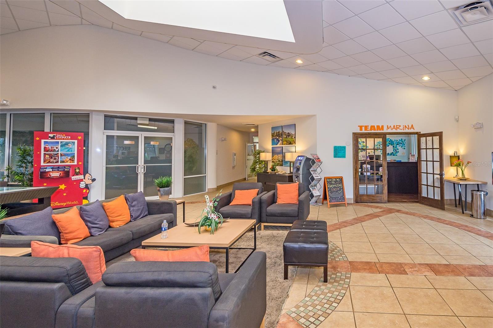 3019 WHITE ORCHID RD