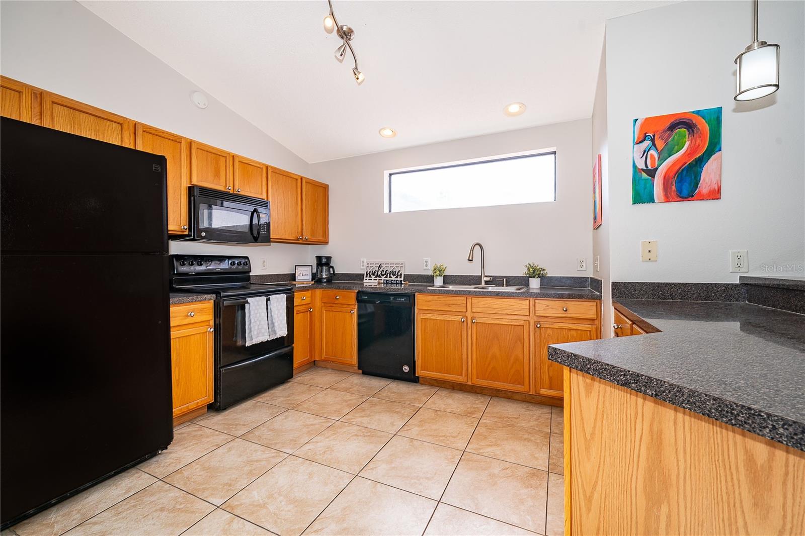 520 VIA VERONA LN #203