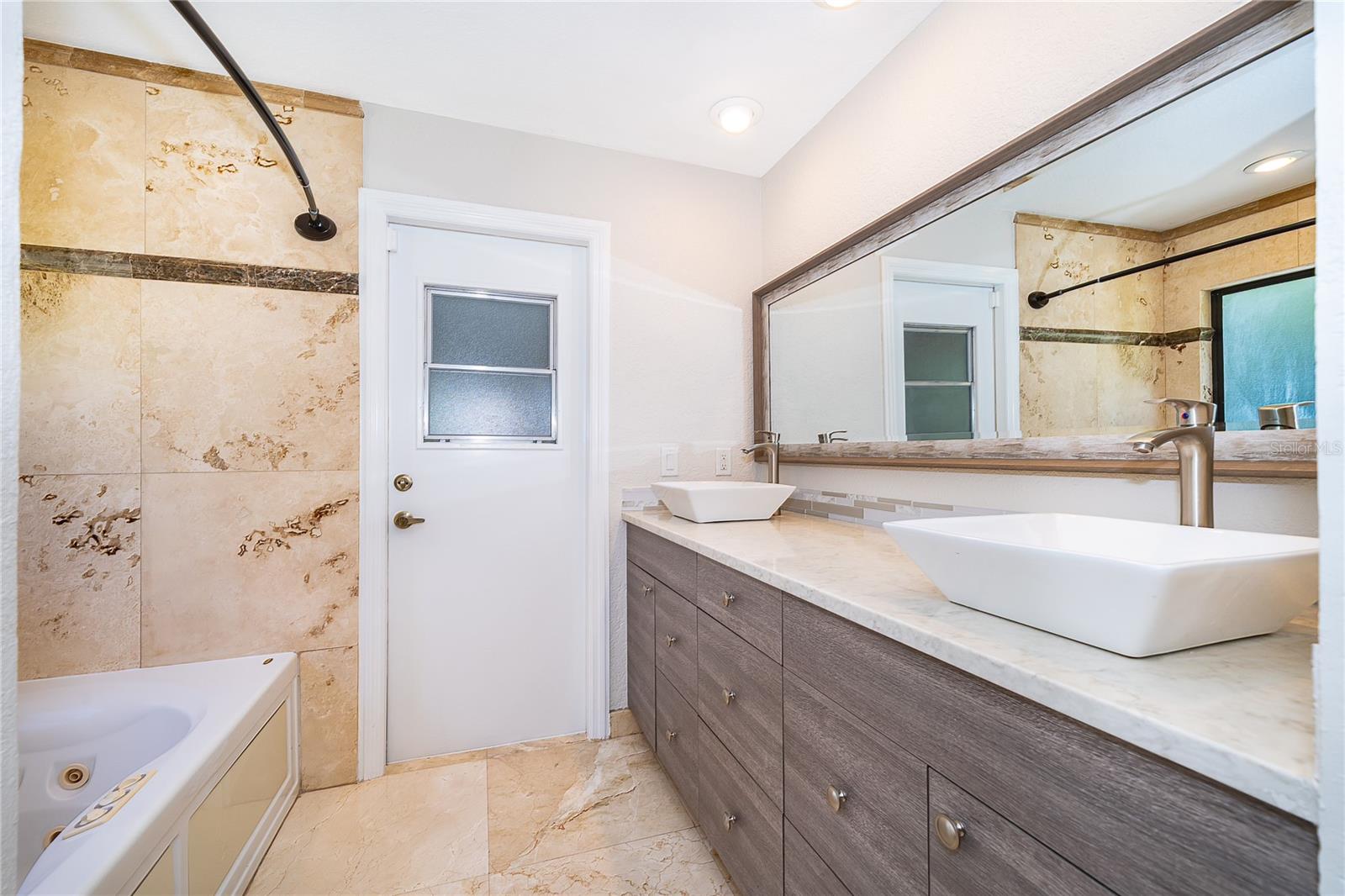 4651 TIFFANY WOODS CIR