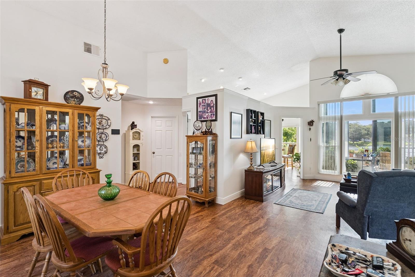 1927 MAGIES CT