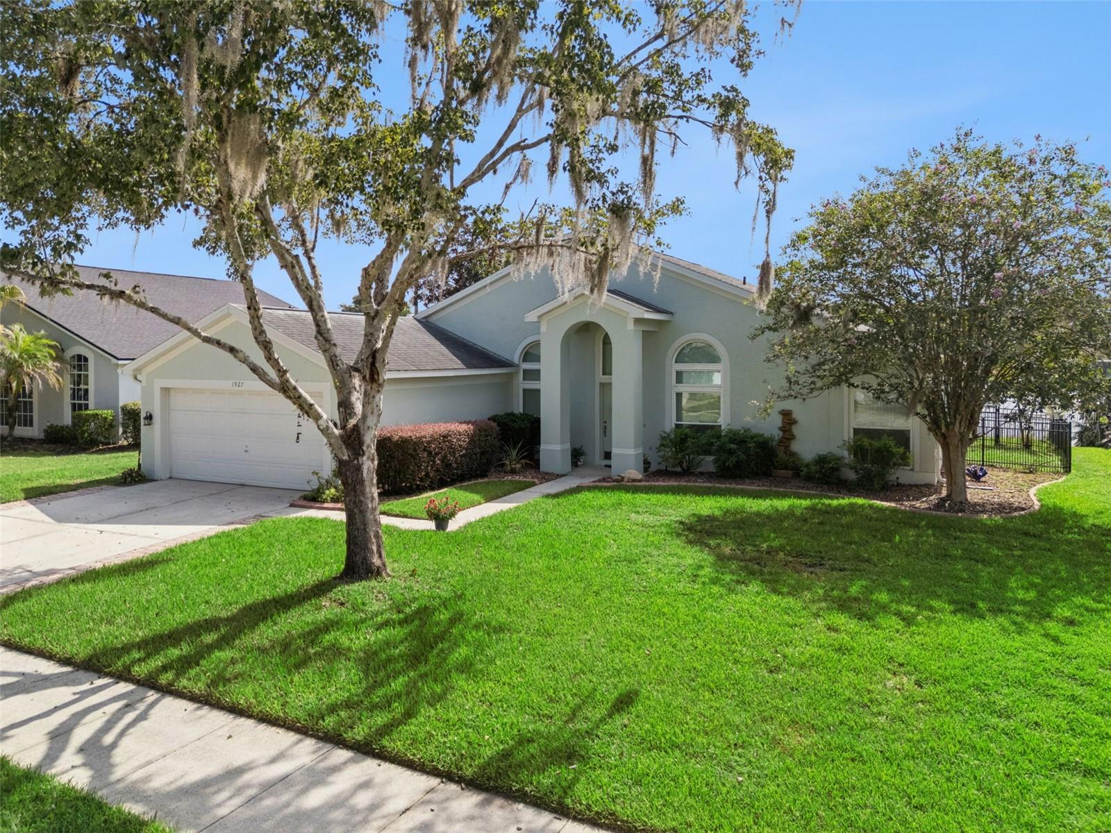 1927 MAGIES CT