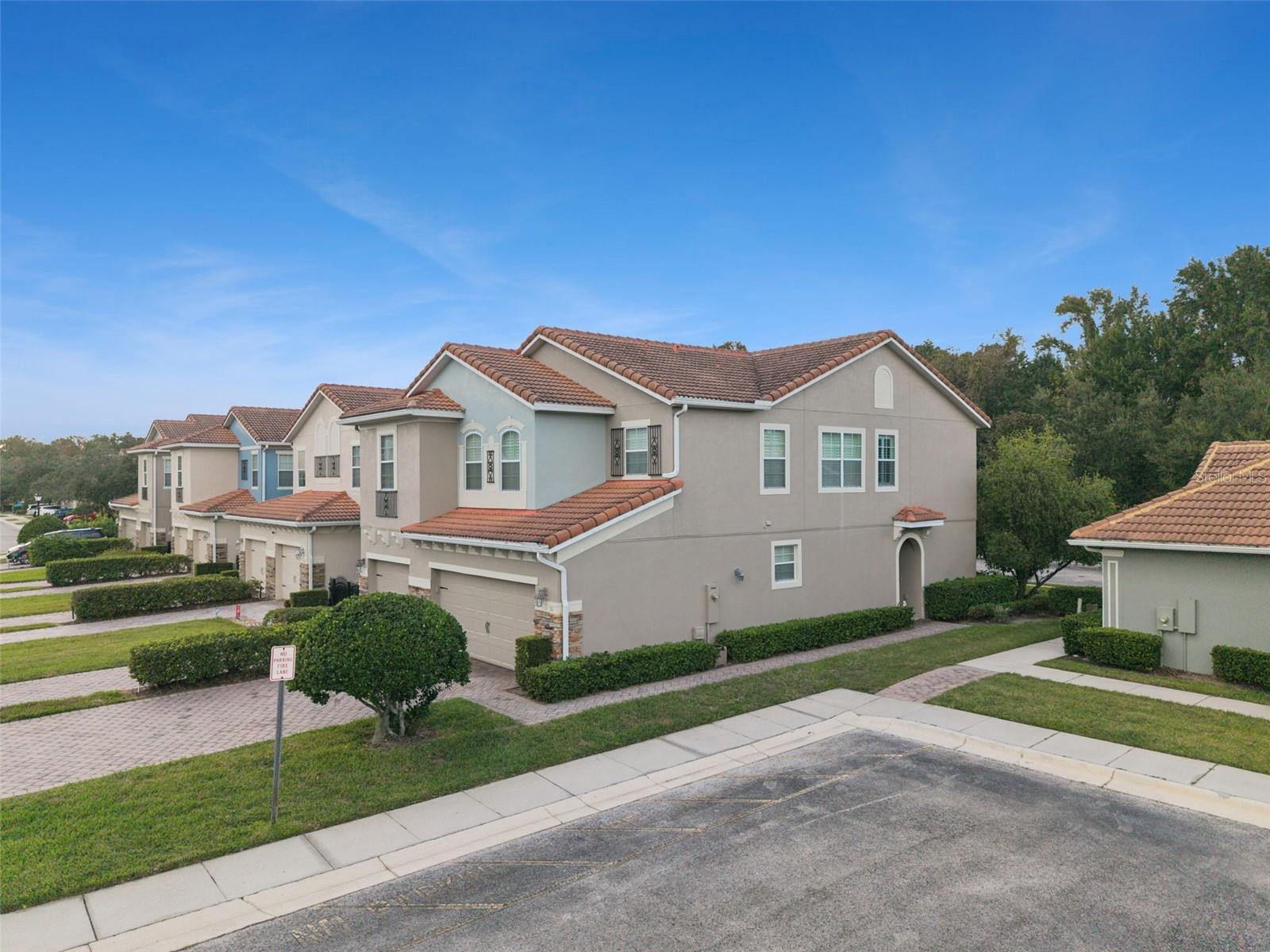 31 CANTERBURY BELL DR