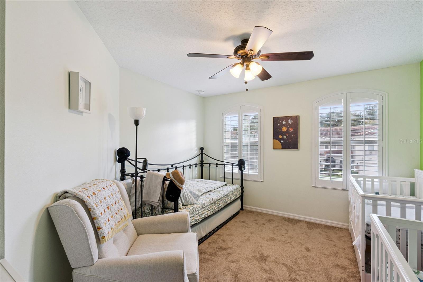 31 CANTERBURY BELL DR