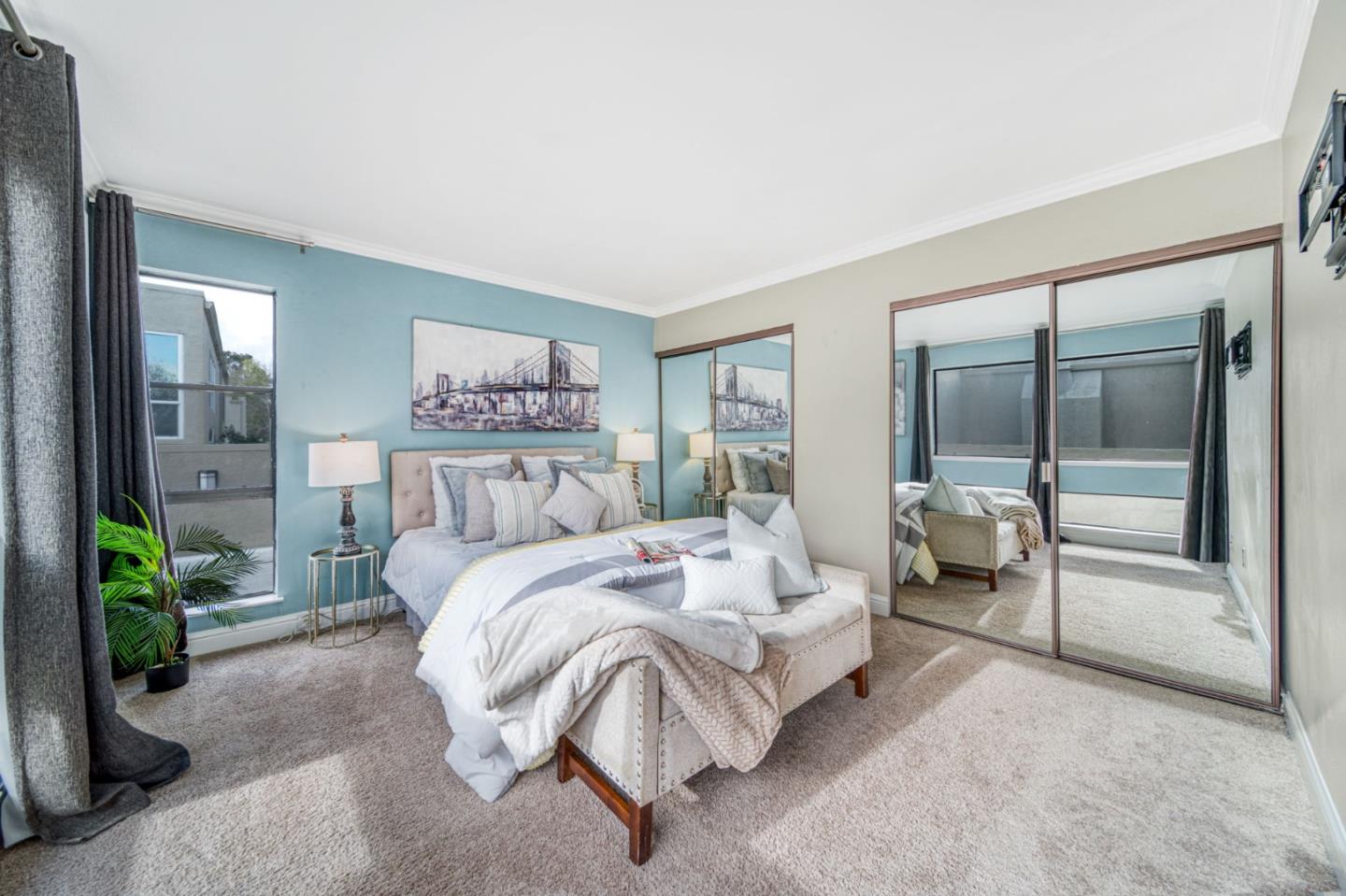 1919 Alameda De Las Pulgas 3