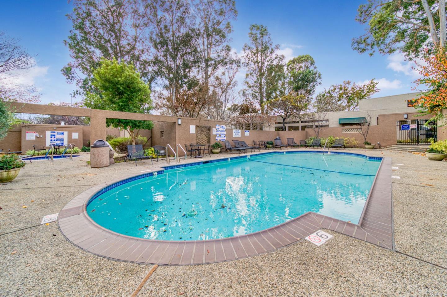 1919 Alameda De Las Pulgas 3