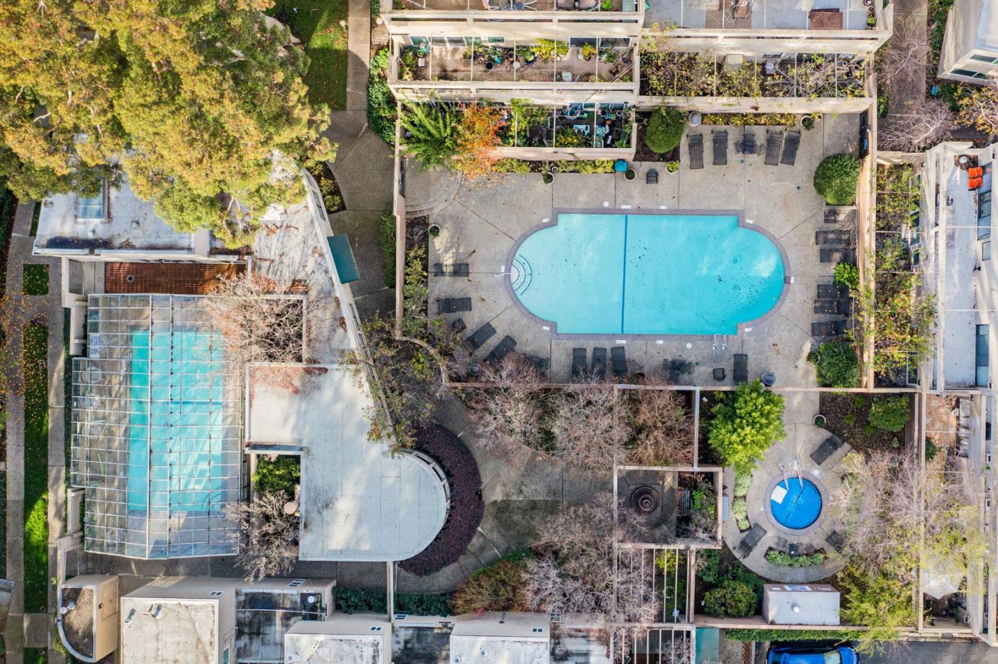 1919 Alameda De Las Pulgas 3