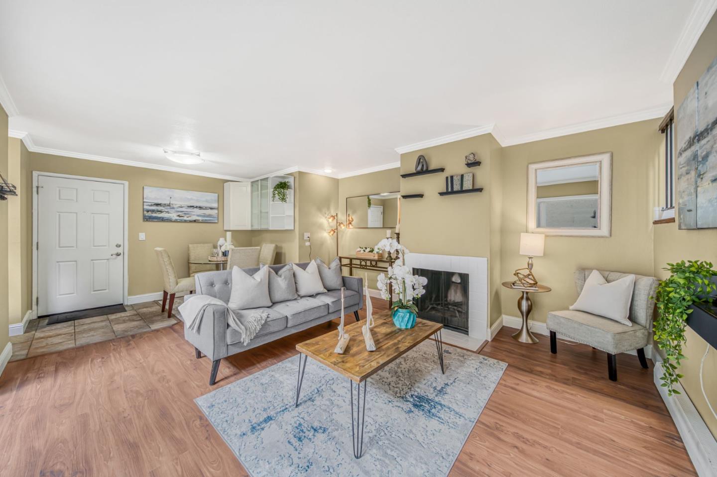 1919 Alameda De Las Pulgas 3