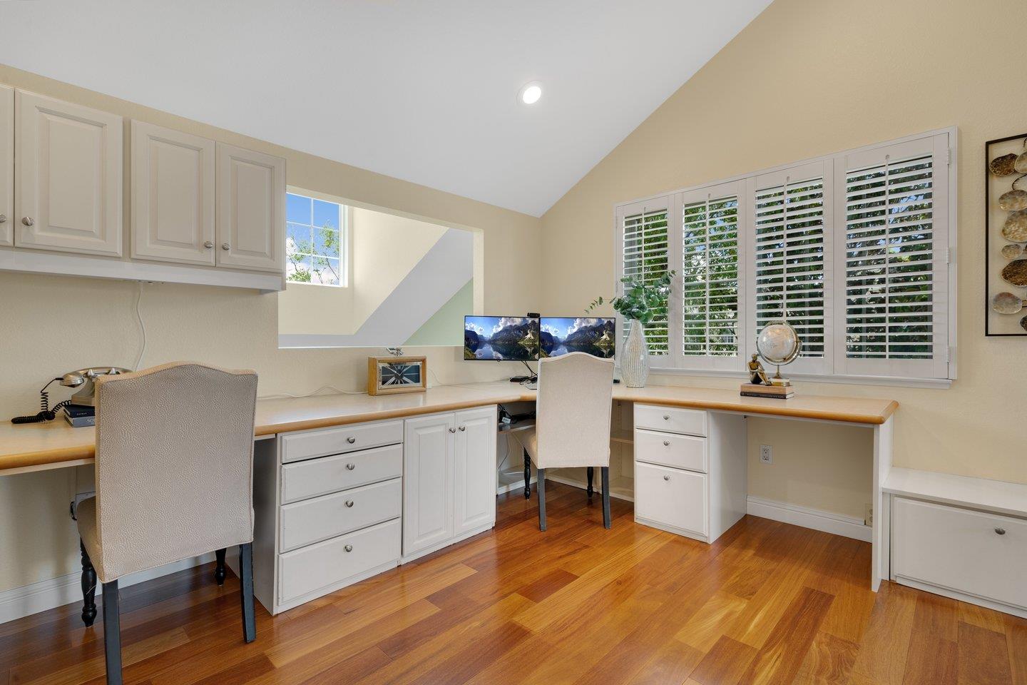 504 Saint Vincent LN