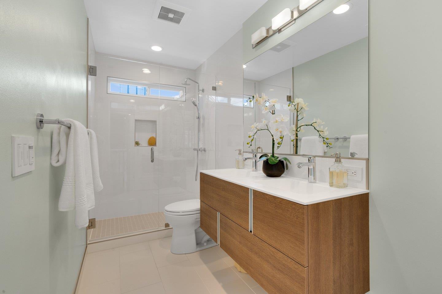 504 Saint Vincent LN