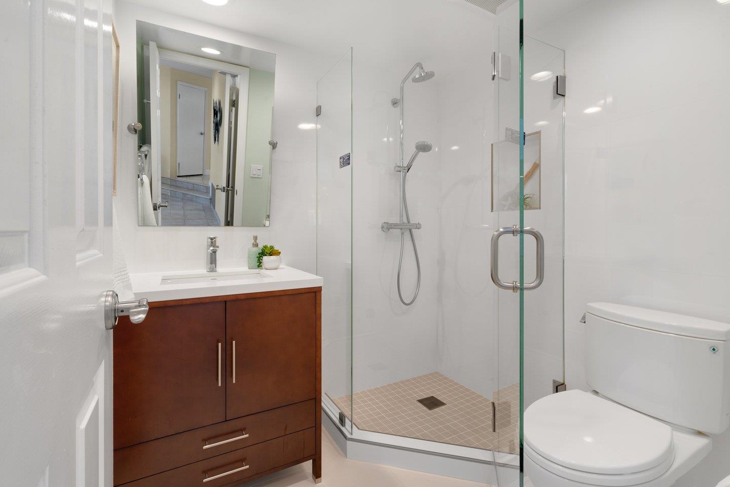 504 Saint Vincent LN