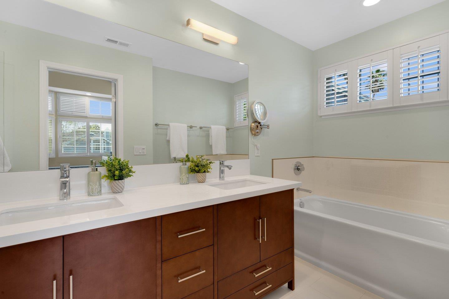 504 Saint Vincent LN