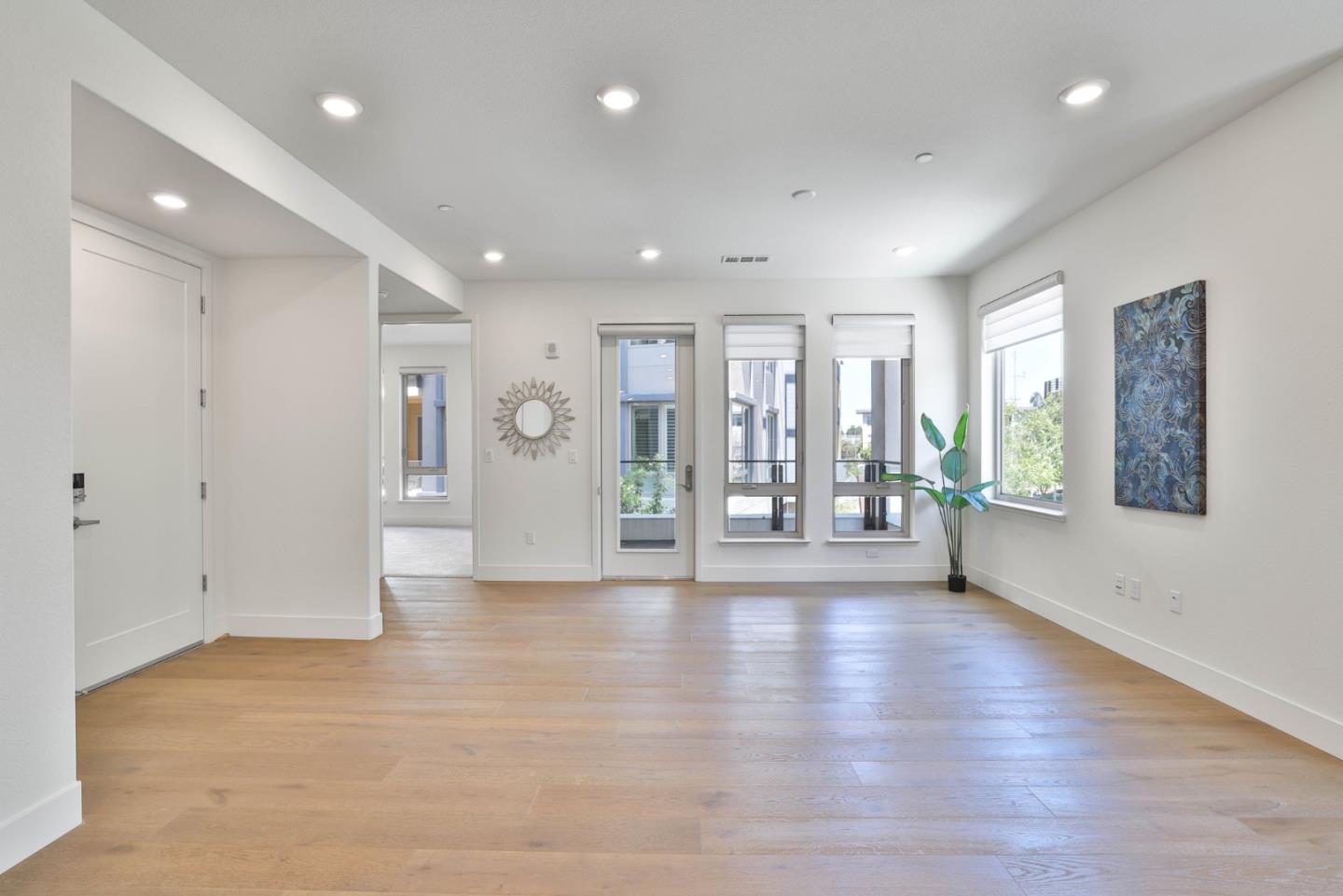 1089 Foster Square LN 204