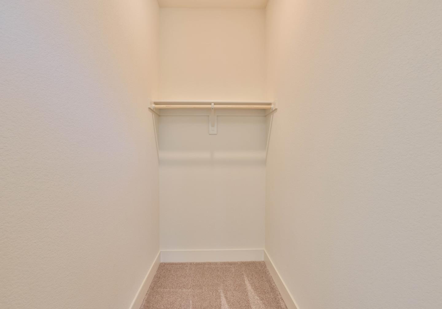 1089 Foster Square LN 204