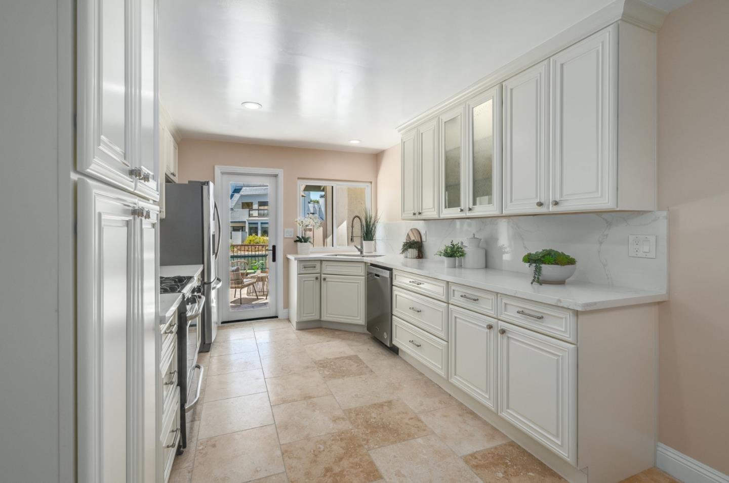 961 Pizarro LN