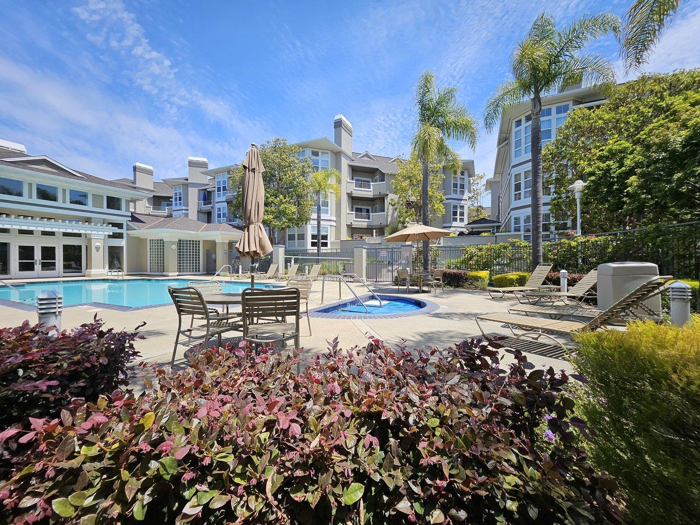 880 Meridian Bay LN 109