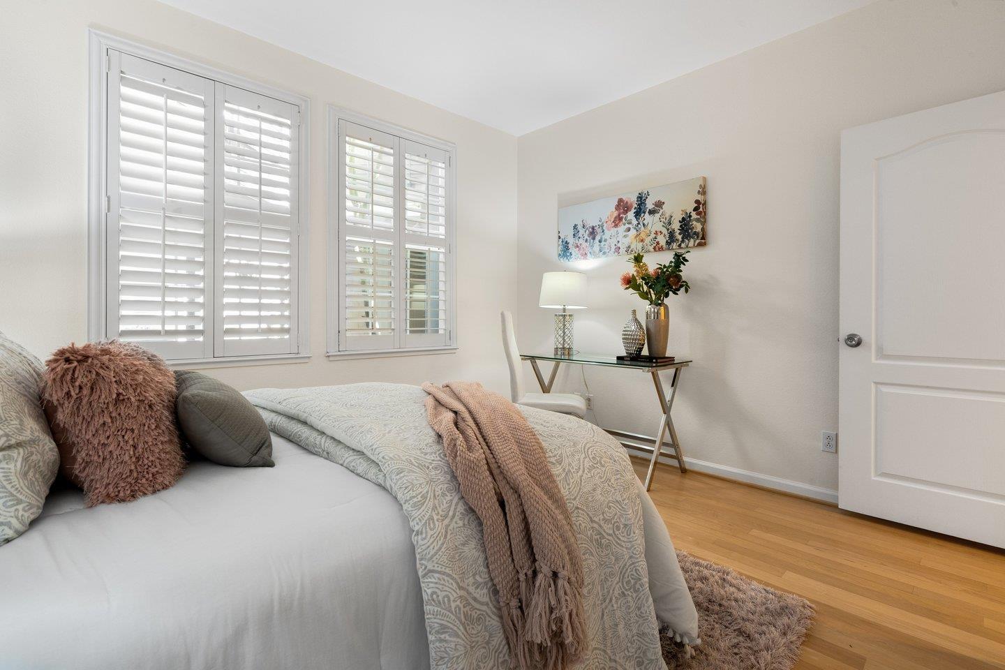 880 Meridian Bay LN 109