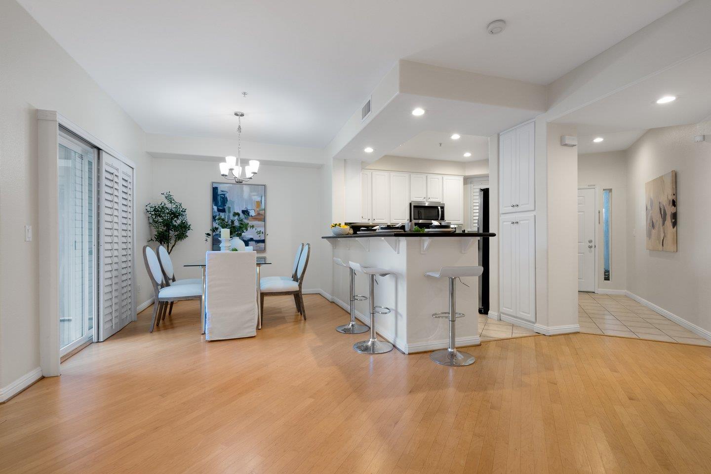 880 Meridian Bay LN 109