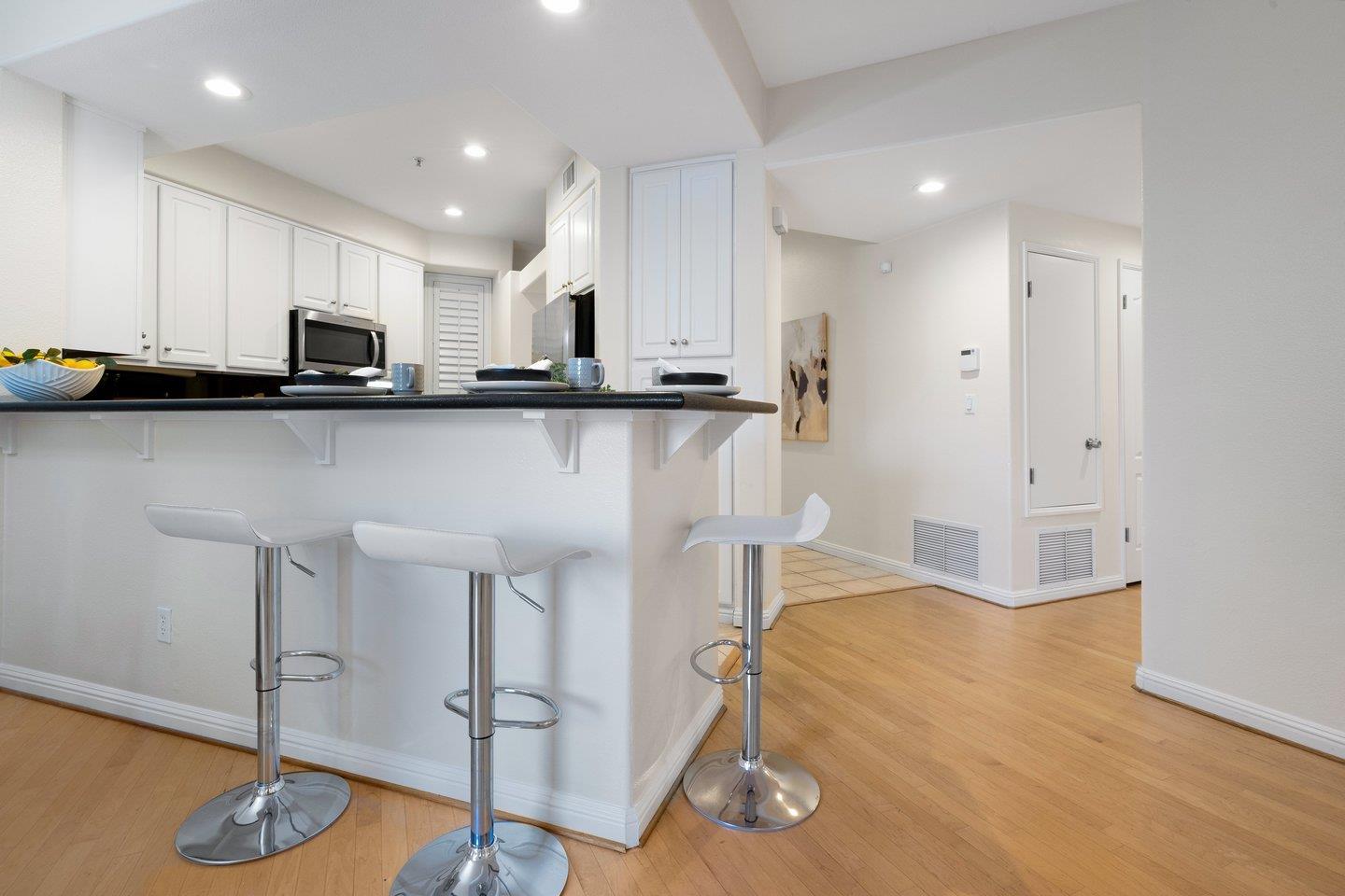 880 Meridian Bay LN 109