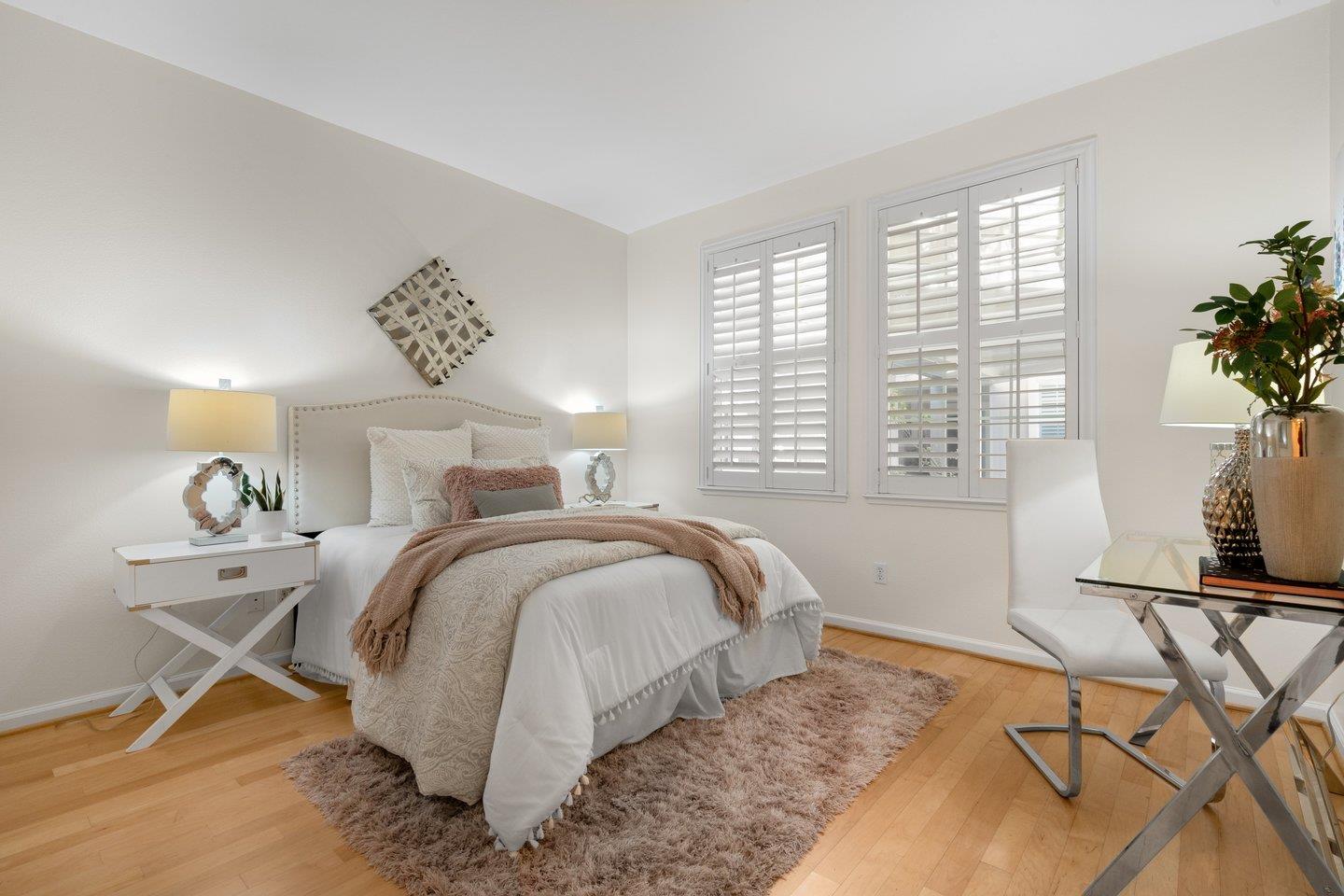 880 Meridian Bay LN 109