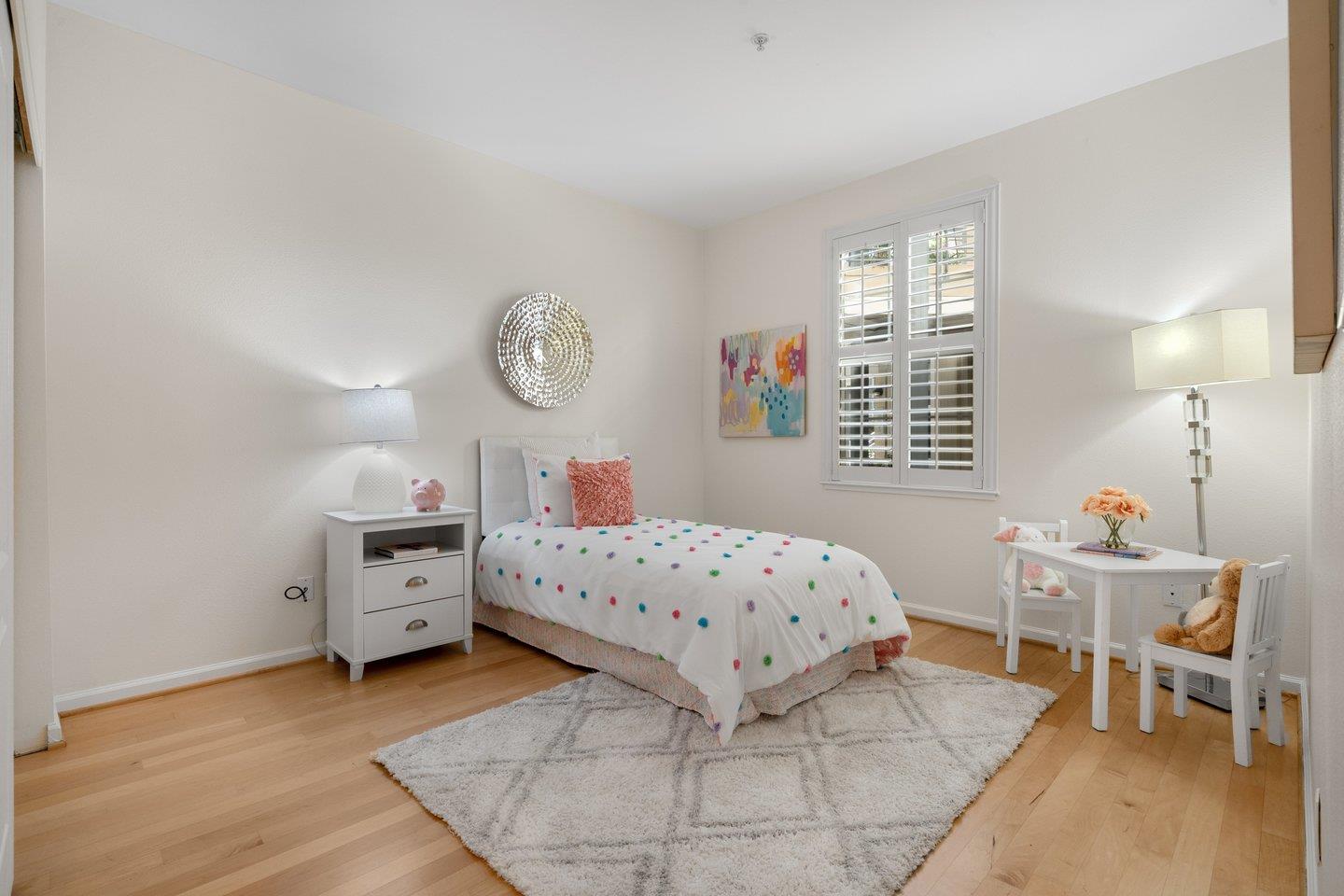 880 Meridian Bay LN 109