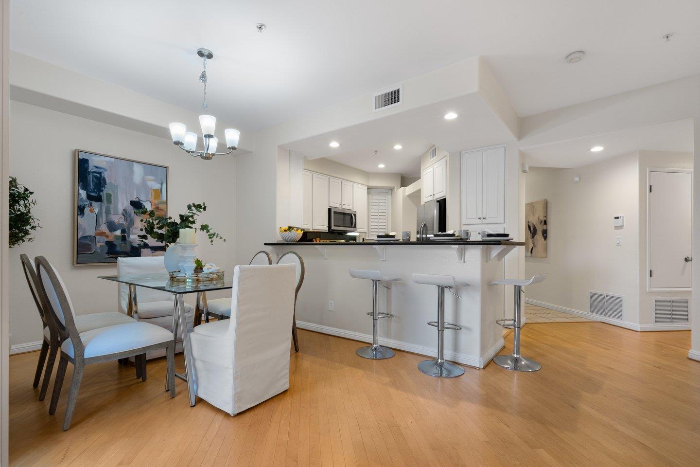 880 Meridian Bay LN 109