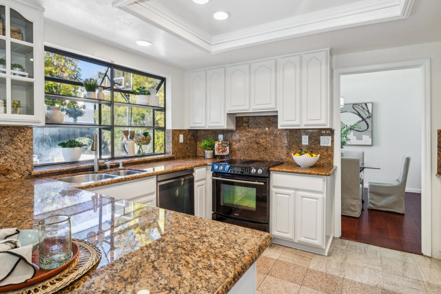 1012 Windjammer CIR