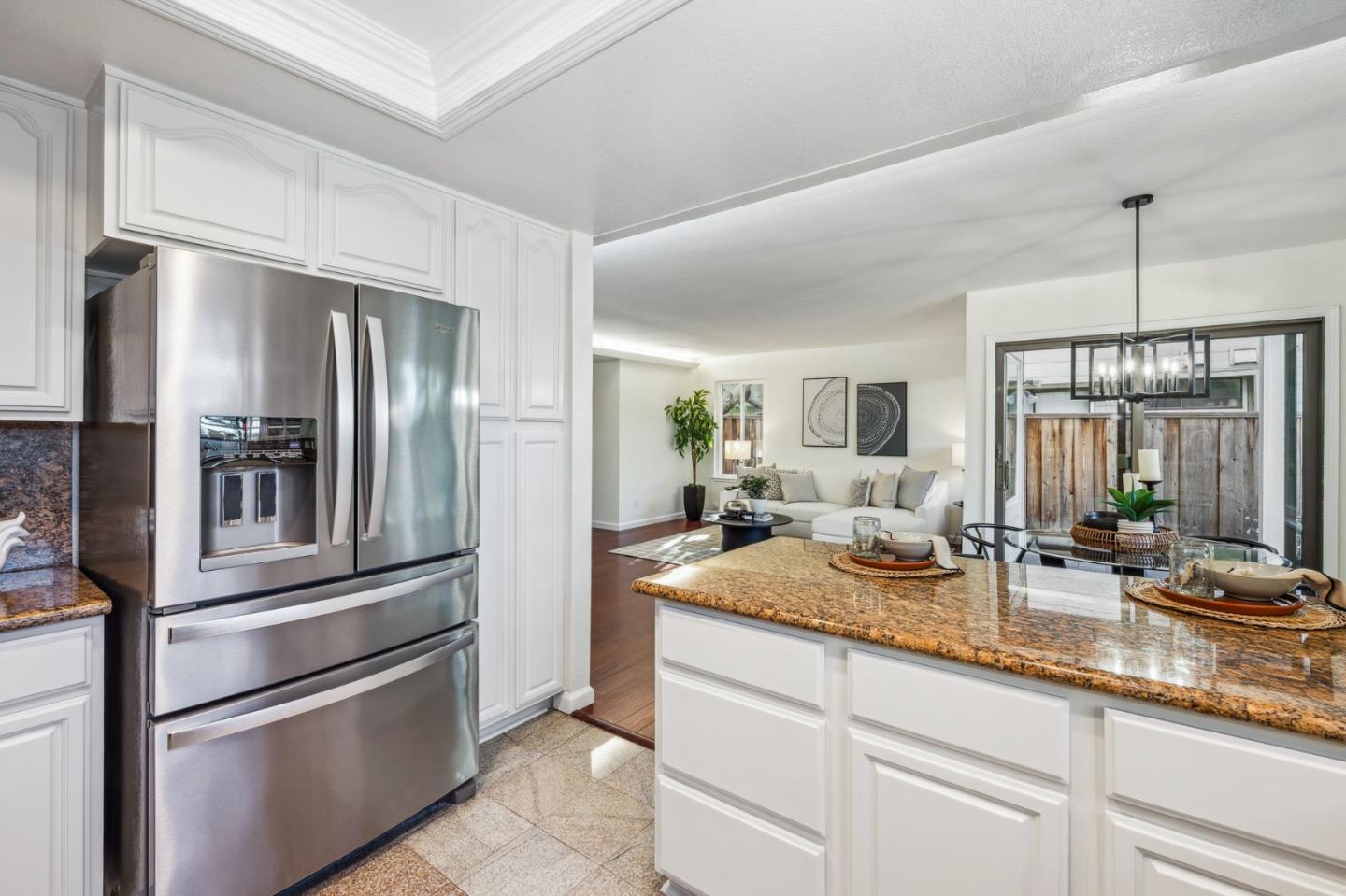 1012 Windjammer CIR