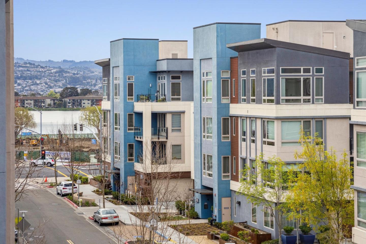 1078 Foster Square LN 401