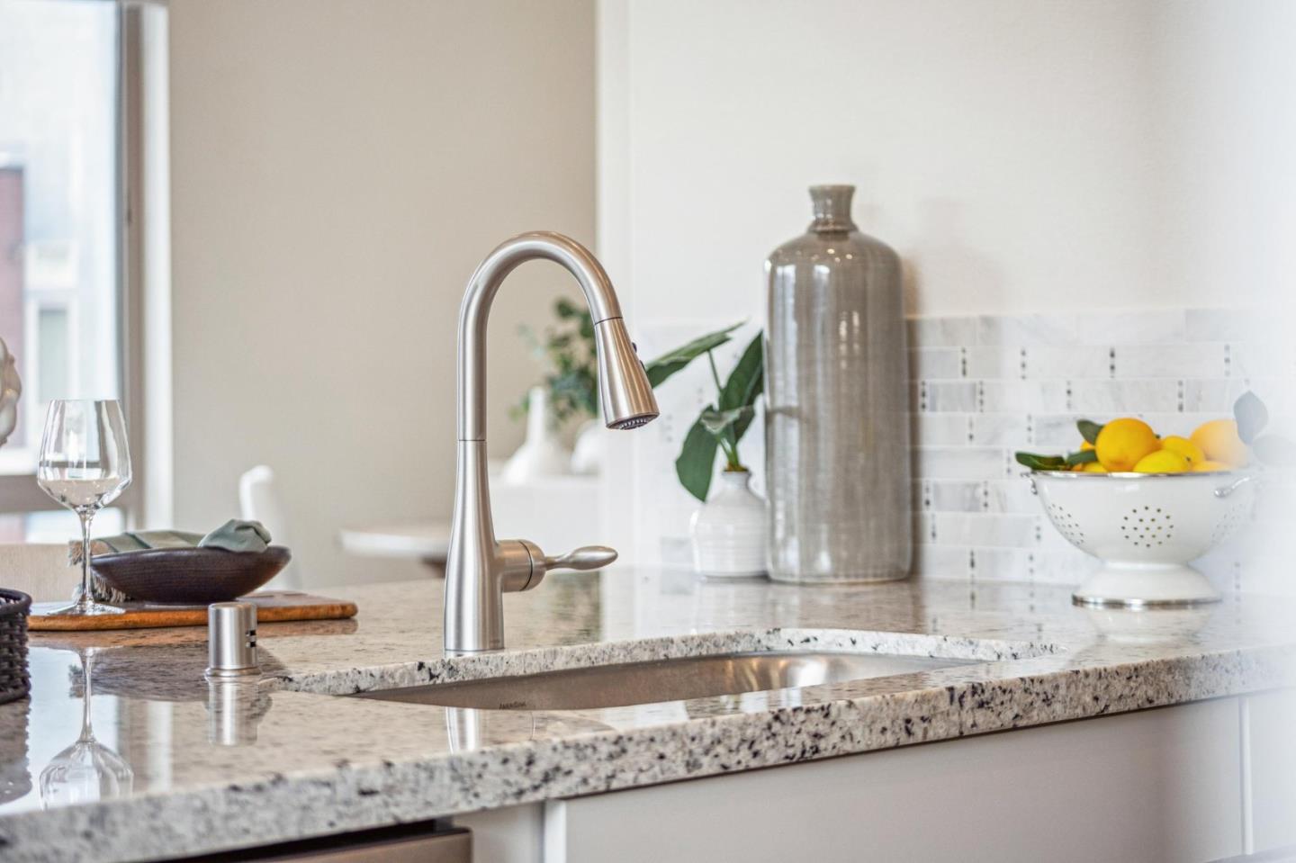 1078 Foster Square LN 401