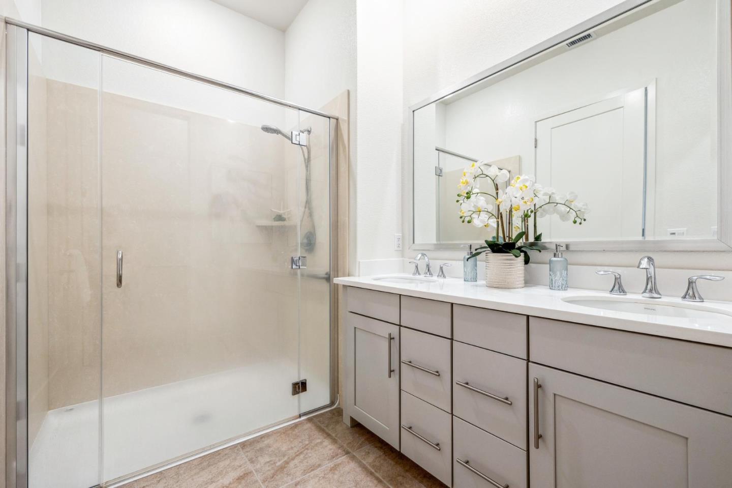 1078 Foster Square LN 401