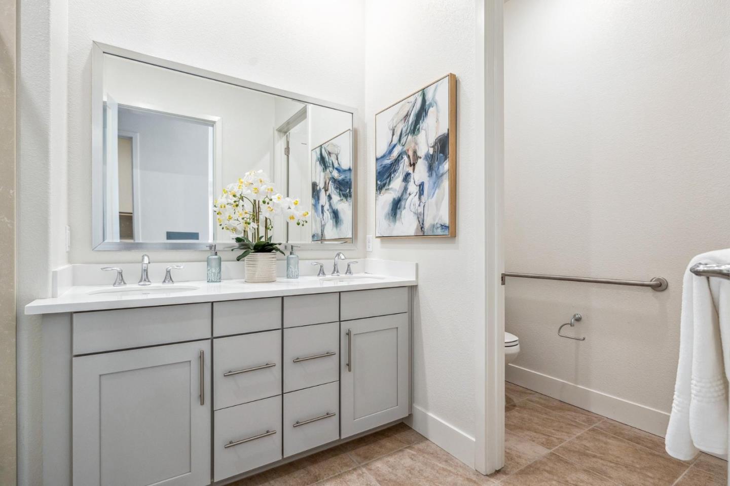 1078 Foster Square LN 401