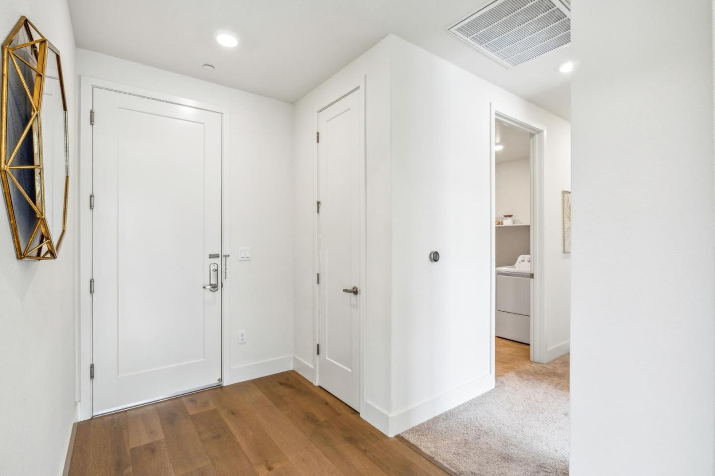 1078 Foster Square LN 401