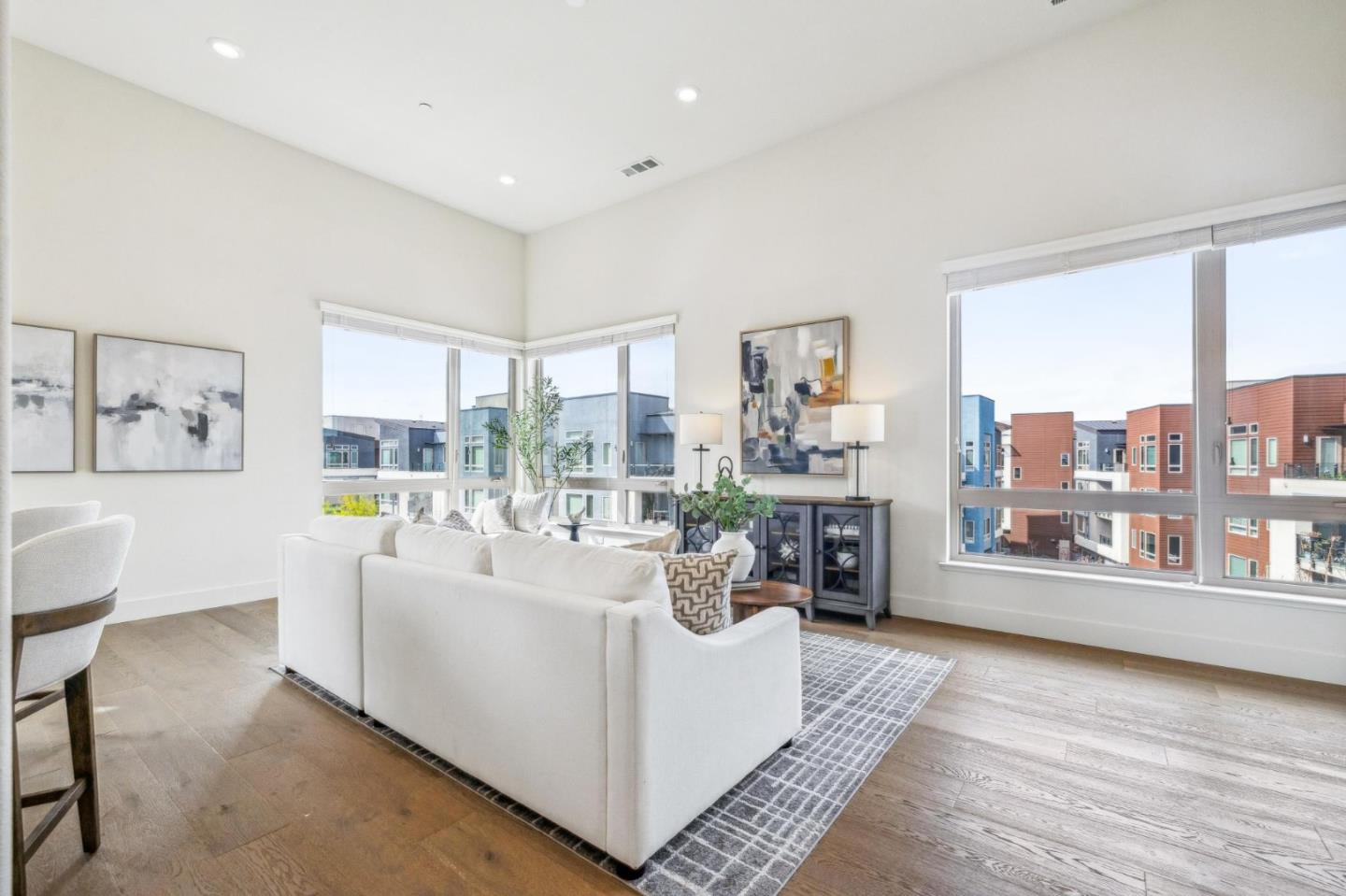 1078 Foster Square LN 401