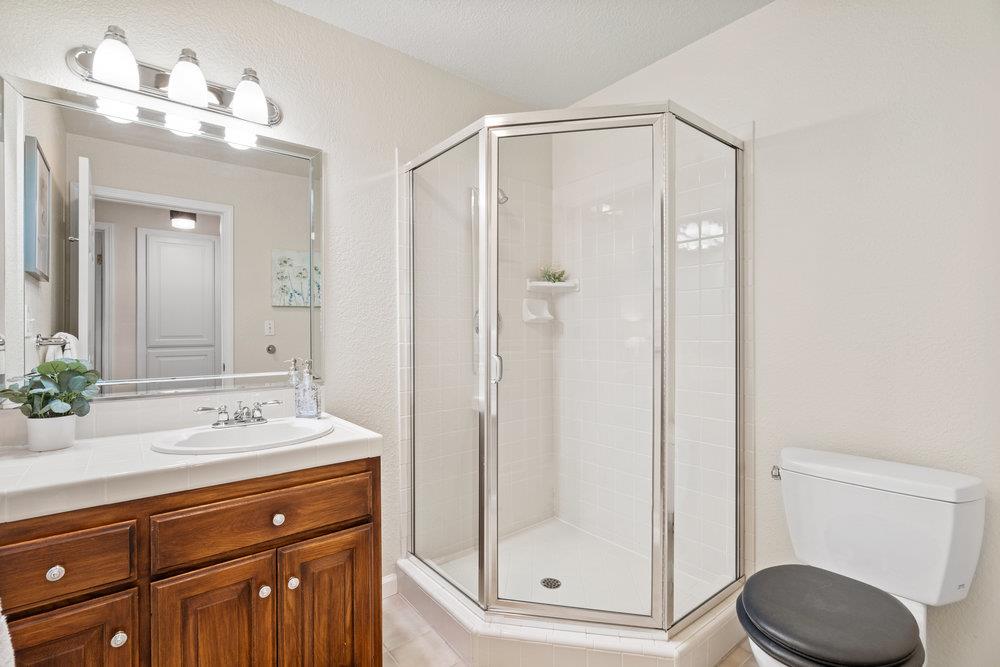 550 El Camino Real 103