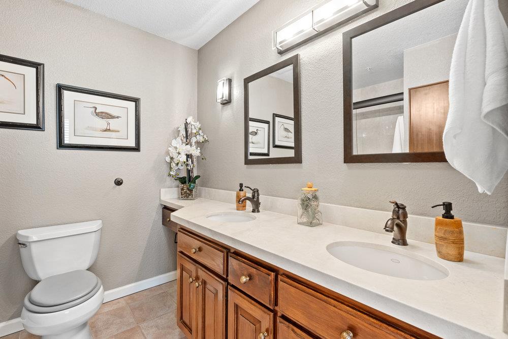 550 El Camino Real 103