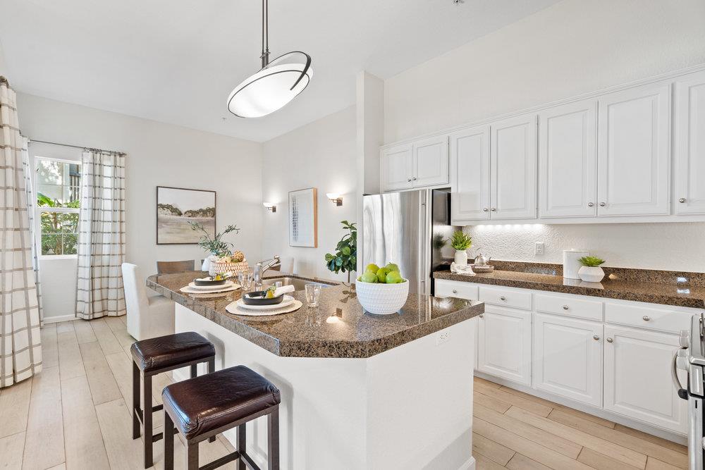 550 El Camino Real 103