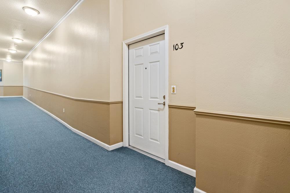 550 El Camino Real 103