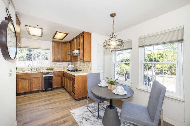 10 Port Royal AVE