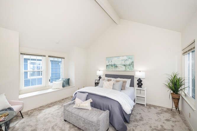 10 Port Royal AVE