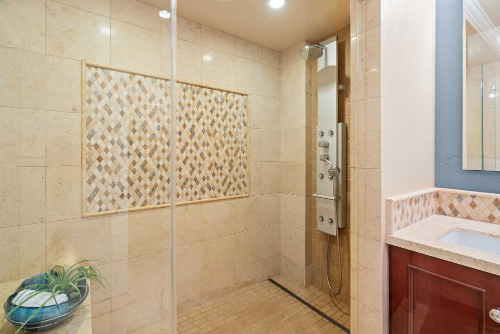877 Balboa LN