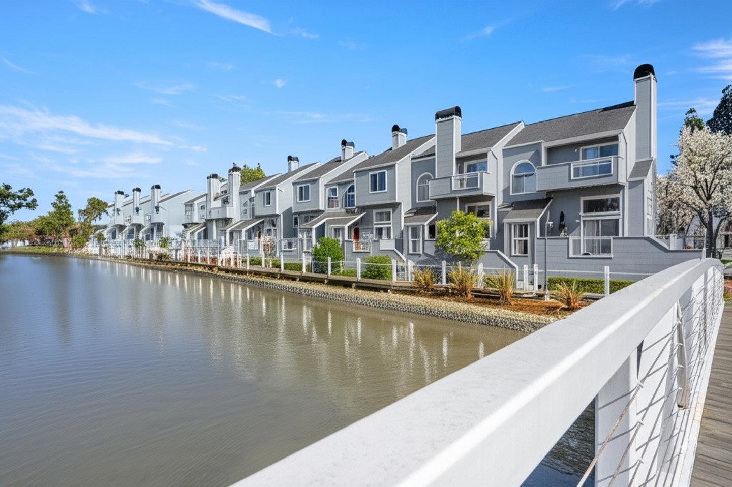 873 Boardwalk PL
