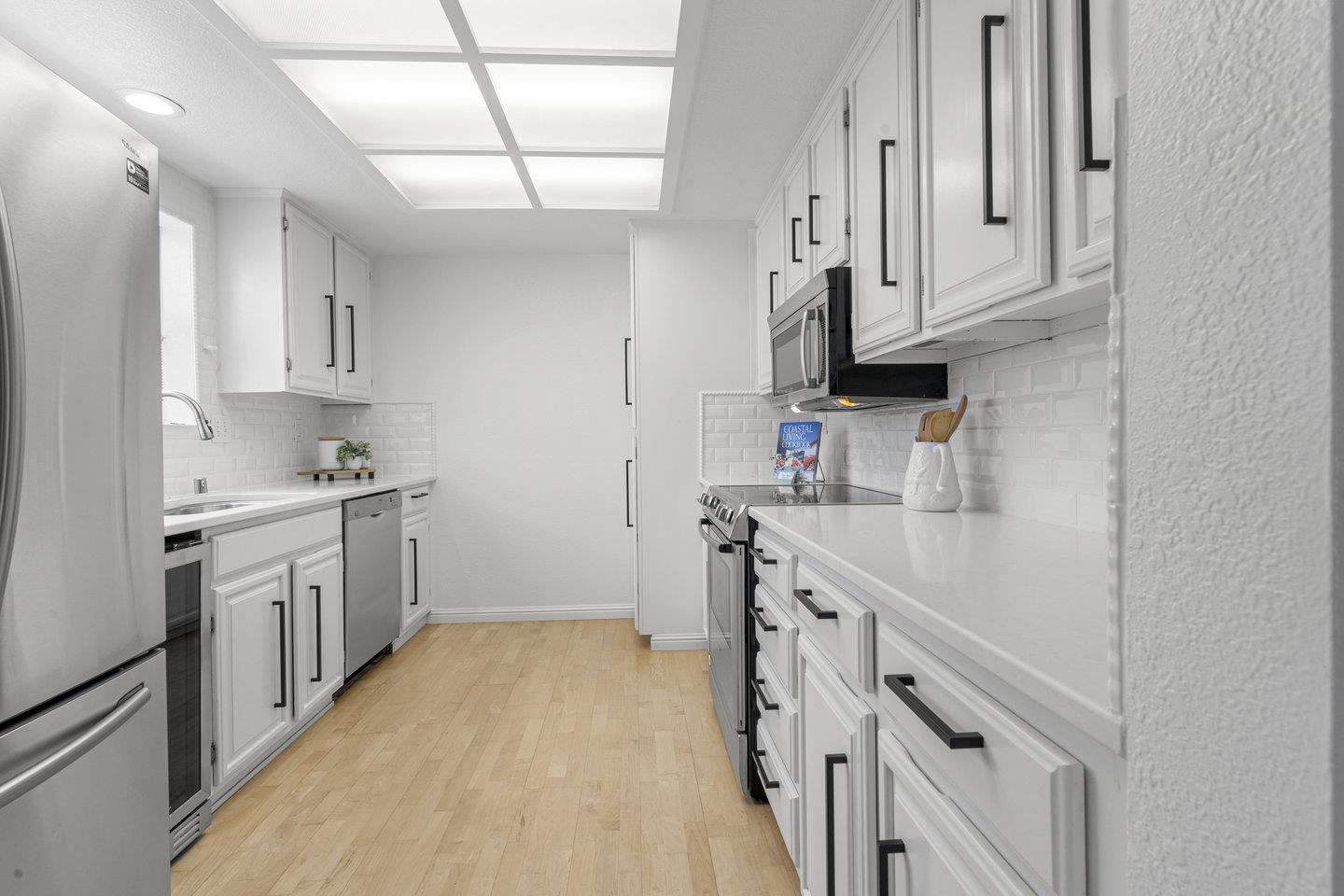873 Boardwalk PL