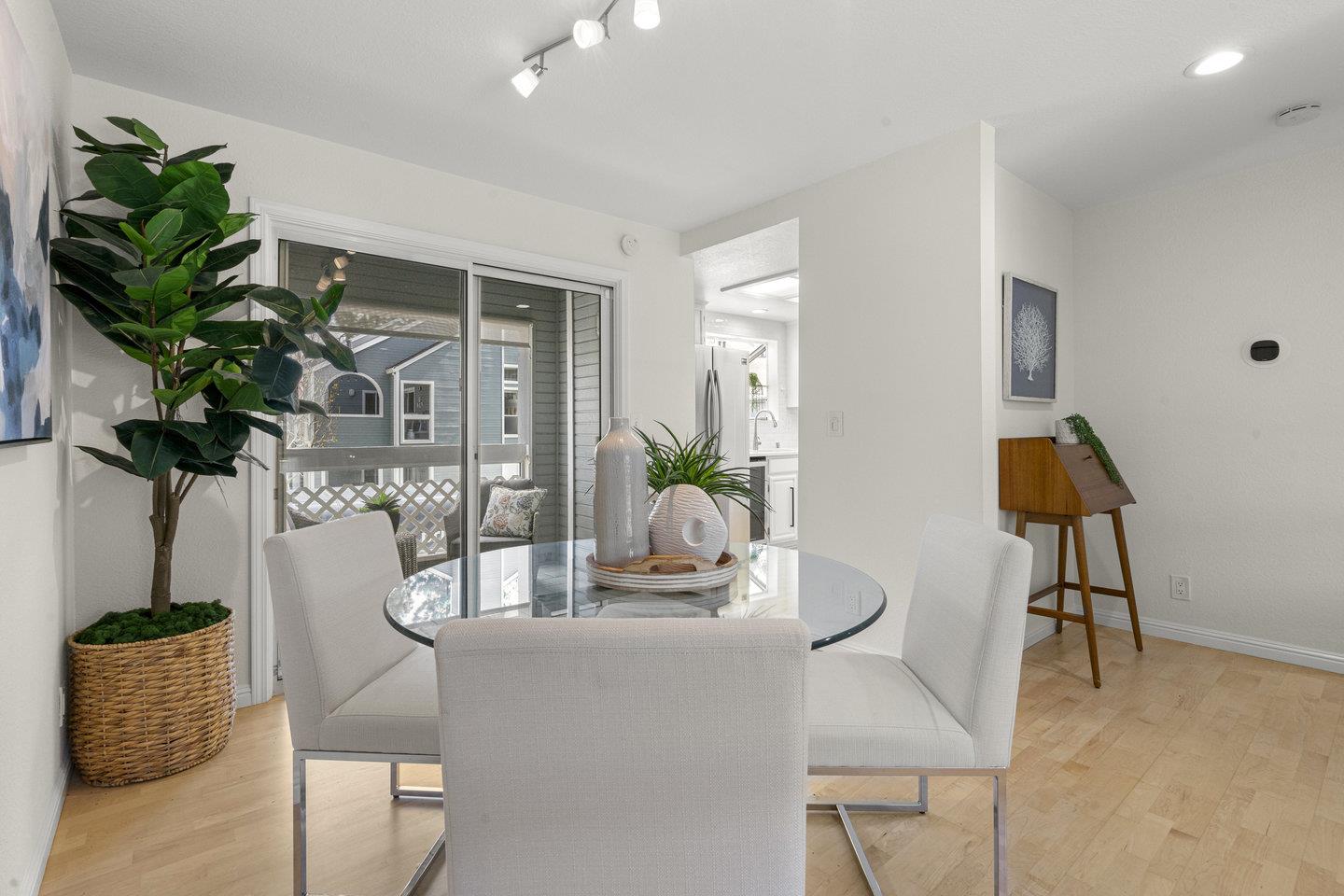 873 Boardwalk PL