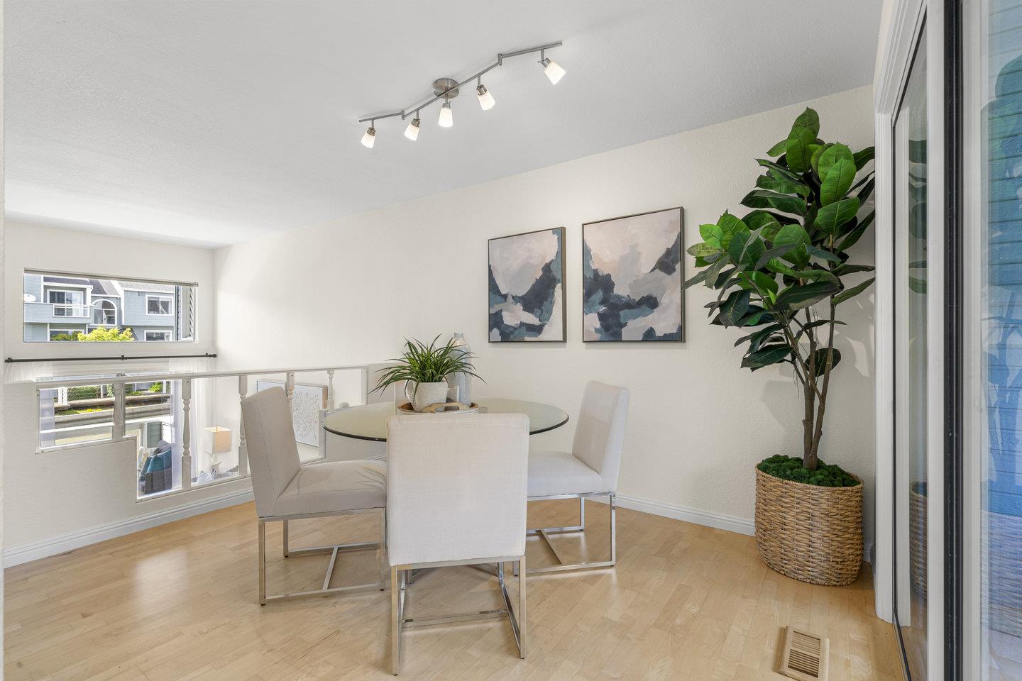 873 Boardwalk PL
