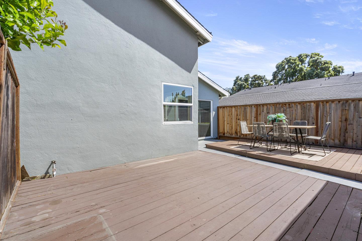 758 Pinta LN