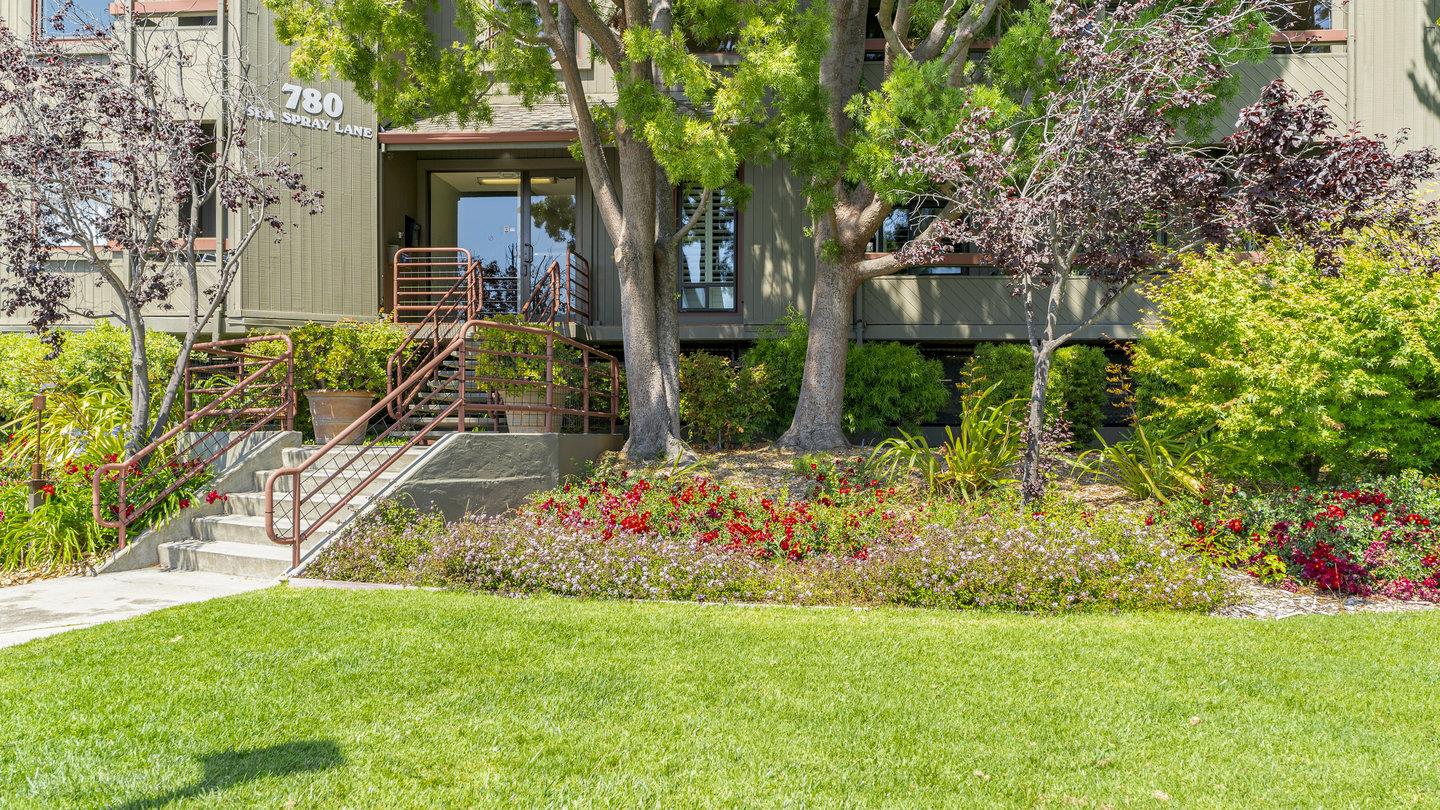 780 Sea Spray Lane 211