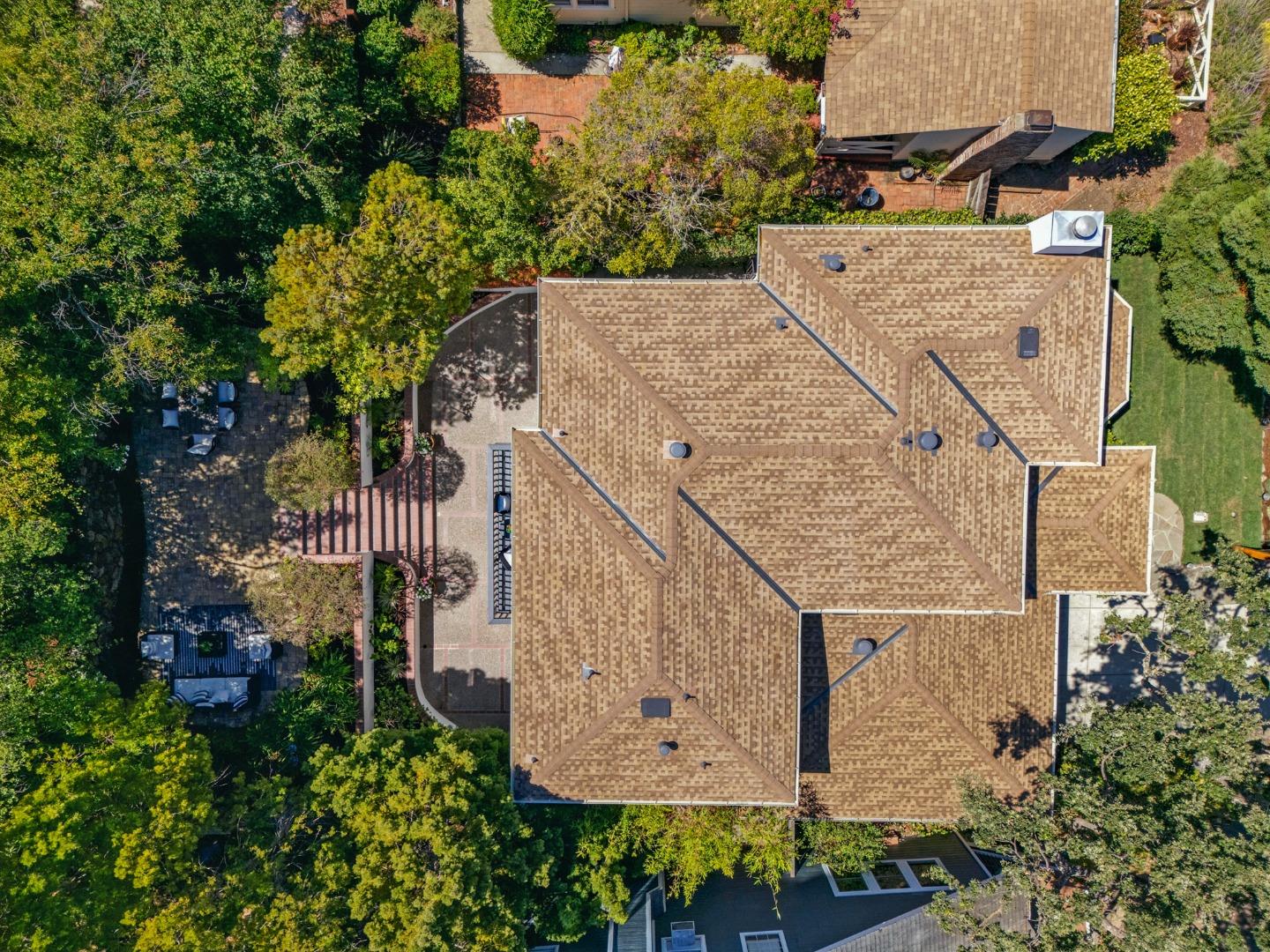 2235 Carmelita Drive