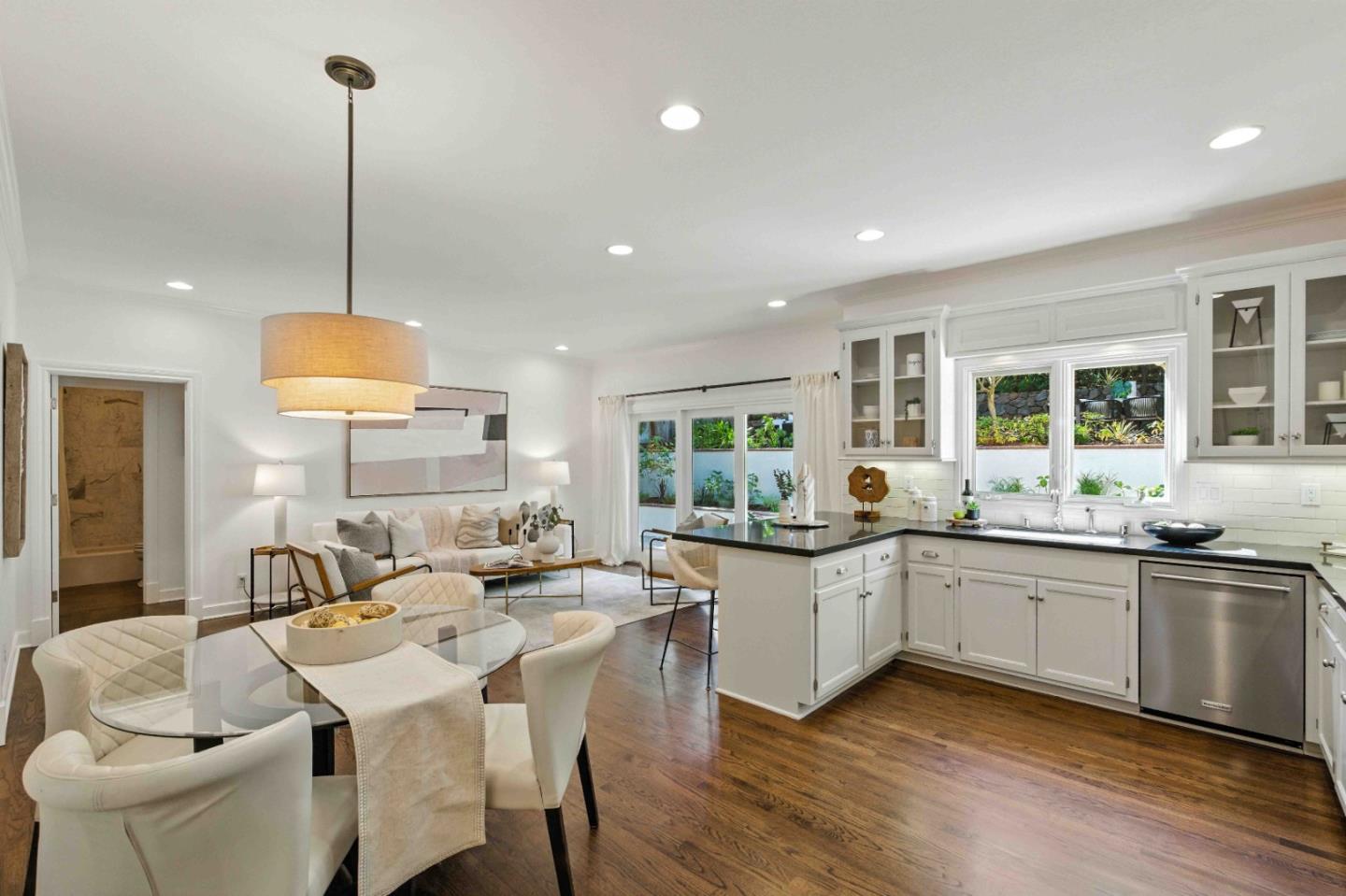 2235 Carmelita Drive