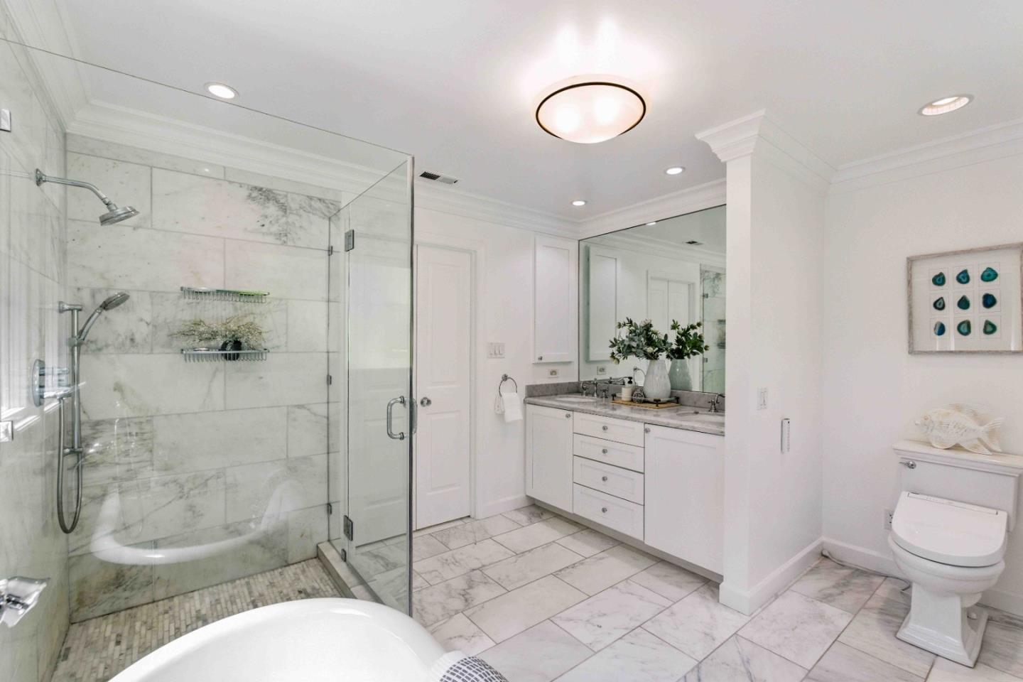 2235 Carmelita Drive